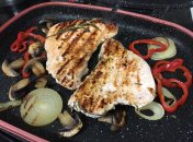 Филе индейки в лимонном маринаде с розмарином.