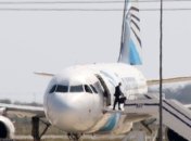 Прокуратура Парижа расследует катастрофу авиалайнера EgyptAir 