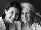 "Мне повезло": Анита Луценко перечислила, за что благодарна своей маме (фото)