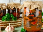 Баклажани в аджиці — соковиті та ароматні