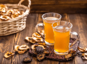 Узвар з фініками та родзинками