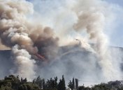 Греция сгорает в пожарах, температура воздуха достигла 40 градусов