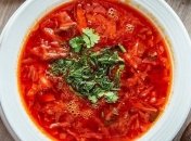 От вегетарианского борща к низкокалорийной окрошке: ТОП-3 рецепта супа от тренера "Зважених і щасливих" 