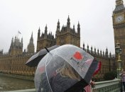 В Великобритании в результате проливных дождей эвакуированы жители