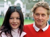 Майкл Дуглас попросил помощи у тещи