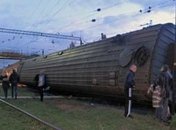 У прокуратуры - 3 версии схода с рельсов поезда вблизи Запорожья