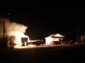 На Херсонщине спасатели потушили пожар на АЗС (Фото)