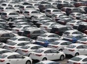 Украина отменила спецпошлины на импортные авто