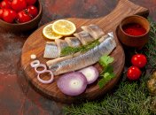 Оселедець можна подавати як закуску