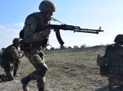 Ситуація на фронті: в зоні ООС поранені двоє бійців ЗСУ