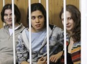 Верующая требует с Pussy Riot 30 тысяч рублей 