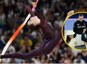 Сергей Бубка наградил Дарью Варфоломеев