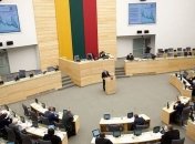 Парламент Литвы принял к рассмотрению поправку о запрете георгиевской ленты