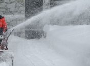 В горах Франции из-за сильных снегопадов застряли более трех тысяч человек 