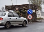Ситуация на блокпостах в зоне АТО: самая большая очередь в "Гнутово"