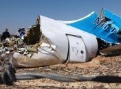 Версию теракта на борту А321 проверят в лаборатории