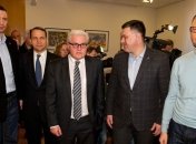 Лидеры оппозиции заявили главам МИД ЕС, что власть нарушила перемирие