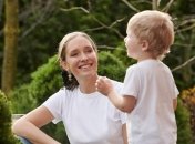 Катя Осадчая с маленьким сыном