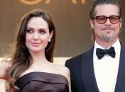 В сеть опубликовали интимную переписку Джоли и Питта