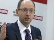 Яценюк: Рыбак должен отозвать лишение Власенко мандата
