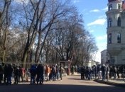 Во Львове заминировали отель, в котором заблокировали активистов ЛГБТ