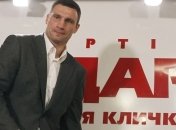 Кличко пожаловался на Азарова за превышение служебных полномочий