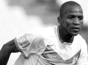 Бывший нападающий сборной ЮАР умер в результате ДТП