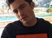 Официантка провела ночь с Орландо Блумом и лишилась работы