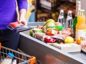 Названы самые опасные для жизни продукты питания