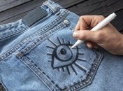 Вывести пятна от фломастера непросто, но реально