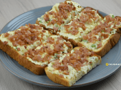 Бутерброды с беконом и яйцами