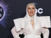 "Сколько девичьих сердец он уже разбил?": Кристина Агилера показала 12-летнего сына-выпускника (Фото)