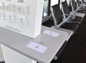 Официальные стойки зарядки в аэропортах обычно проверяют на предмет вмешательства мошенников