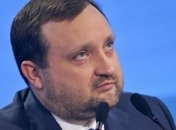 Арбузов забрал назад свои слова о зрелости Кличко  