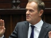 Туск: Качинский своими заявлениями о Смоленске уничтожает Польшу  
