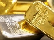 Центробанки многих стран в 2012 году продолжают покупать золото