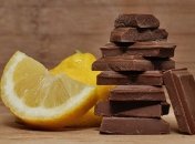 Шоколад или фрукты: что лучше и полезнее? 