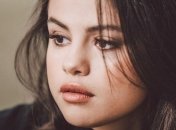 Снимок Селены Гомес в бикини собрал 2 миллиона лайков