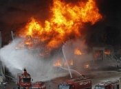 У порту Бейрута знову спалахнула сильна пожежа: відео