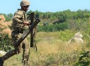 На Донбассе 13 вражеских обстрелов, пострадали четверо украинских военных