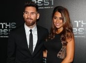 Месси с женой поужинали в собственном ресторане Суареса