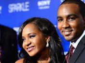 Дочь Уитни Хьюстнон могут отключить от аппарата