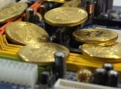 Bitcoin рекордно подскочил и снова рухнул вниз за один вечер