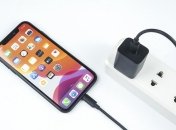 Почему нужно доставать зарядку из розетки