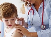 Почему появляются бородавки у детей, и как от них избавиться