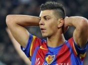 Олег Блохин лично вручил Александру Драговичу футболку "Динамо"