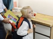 Незабаром діти підуть до школи, саме час підготуватися до святкової лінійки