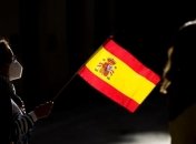 В память о жертвах коронавируса: Испания объявила десятидневный траур 