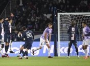 Игроки ПСЖ синхронно подняли руки перед ударом Лионеля Месси