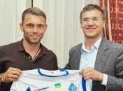 Караваев подписал контракт с Динамо